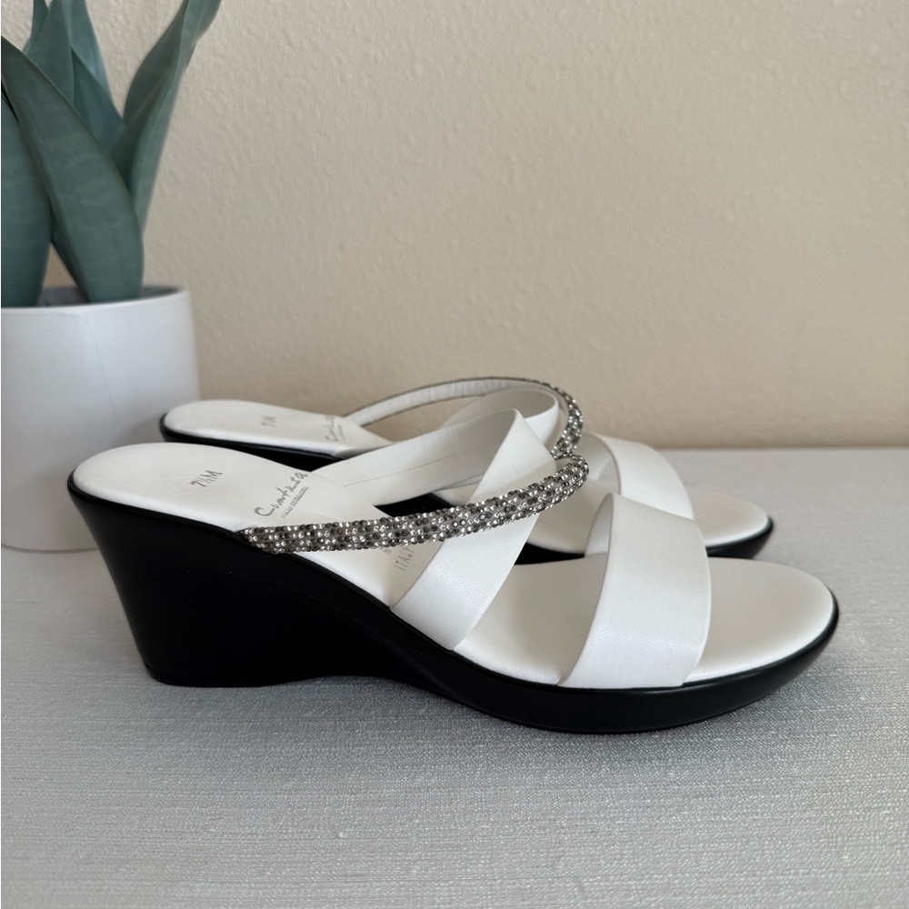 New Italian Shoemakers Contesa White Rhinestone Strap Wedge Slide Sandals Italy - Picture 1 of 13